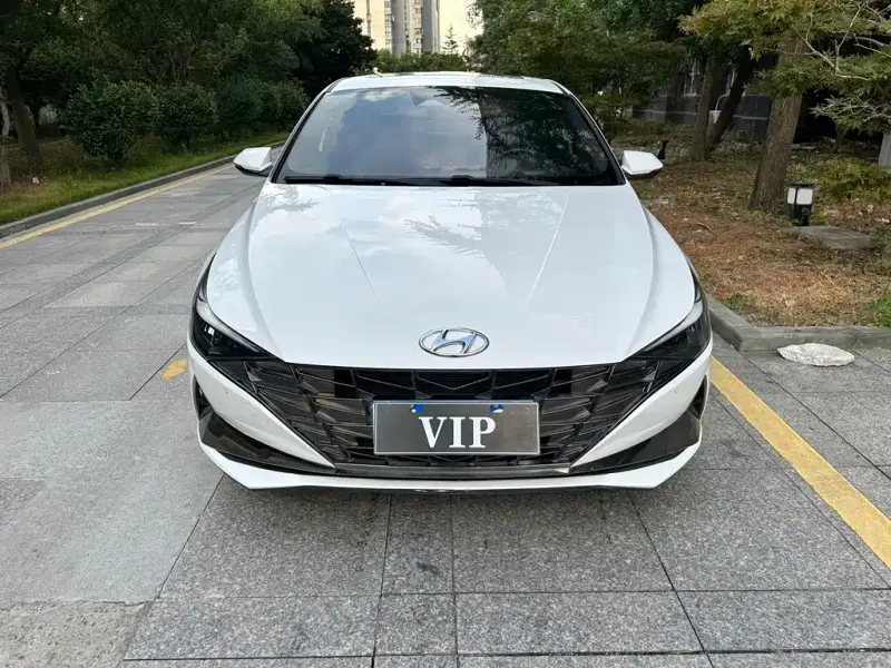 Hyundai Elantra, 2023