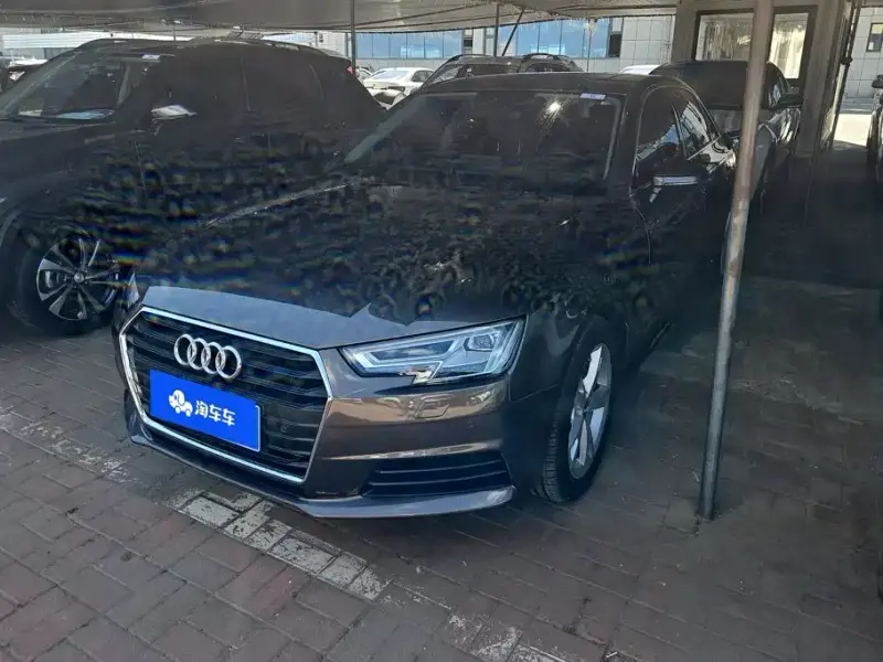 Audi A4L, 2017