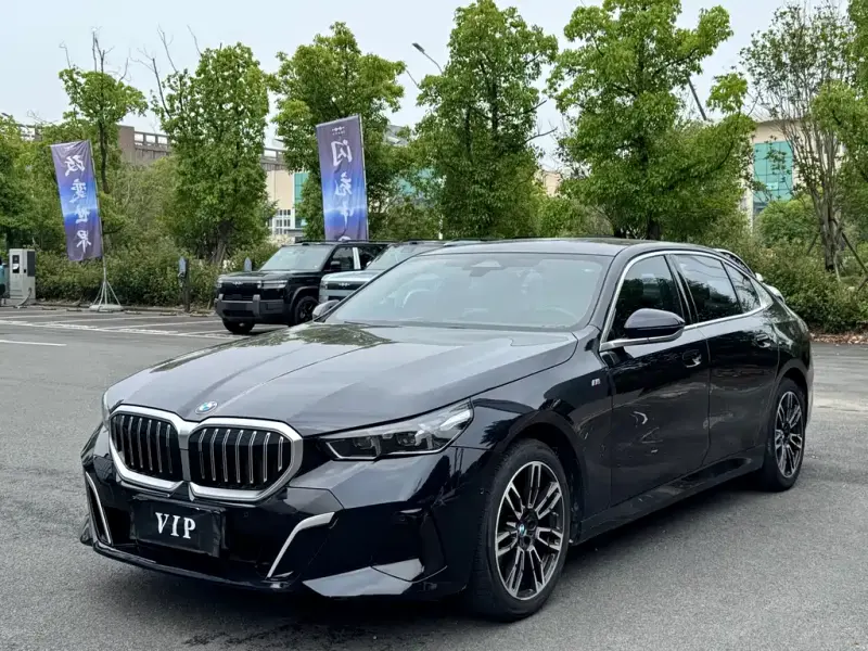BMW 5 Series, 2024