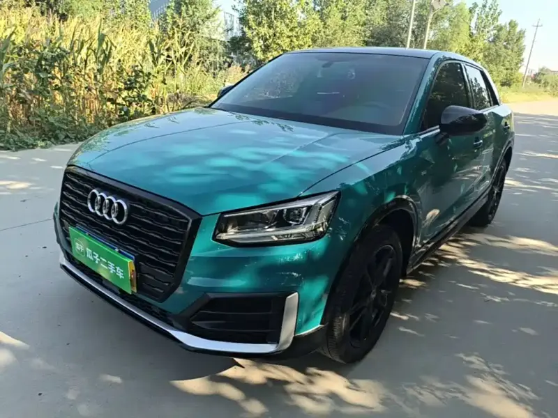 Audi Q2L, 2019