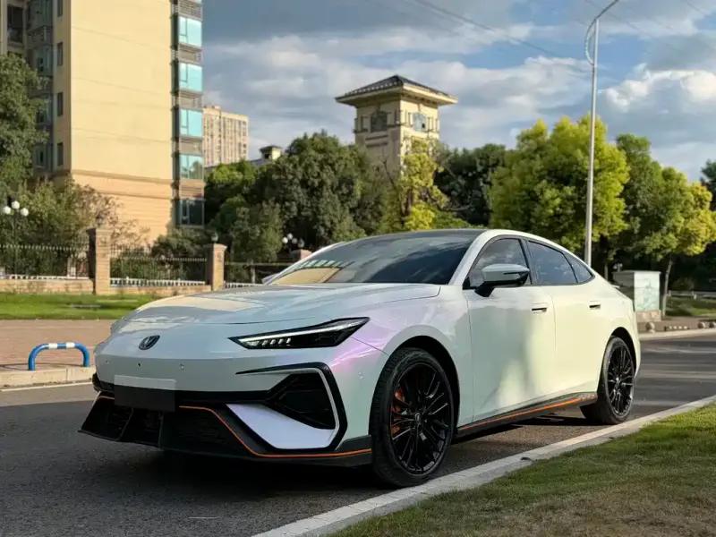 Changan UNI-V, 2025