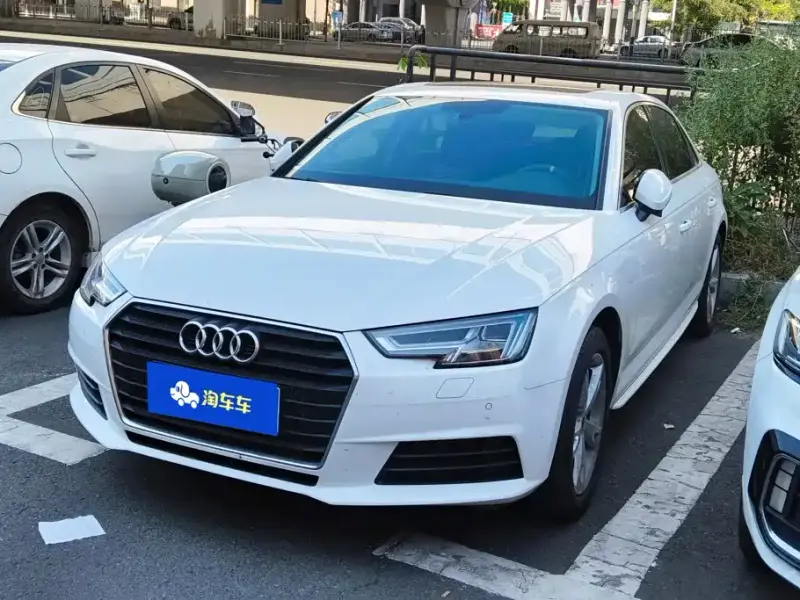 Audi A4L, 2016