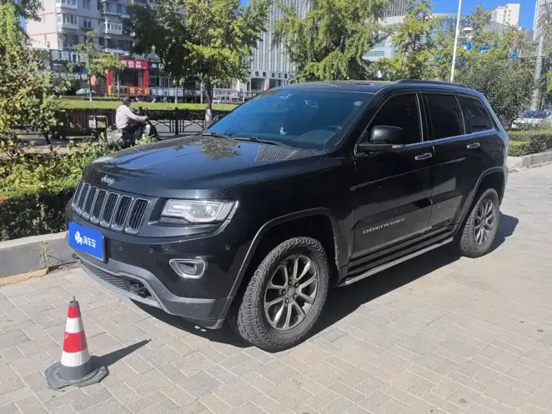 Jeep Grand Cherokee (Import), 2016