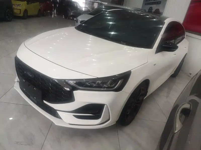 Ford Focus, 2023