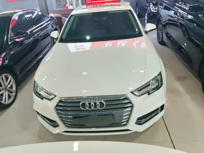 Audi A4L, 2018