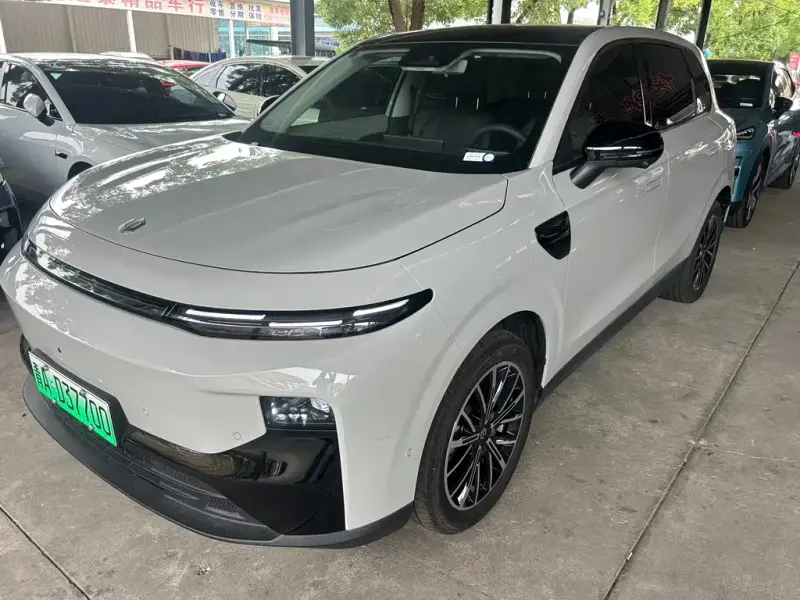 Leapmotor B10, 2025