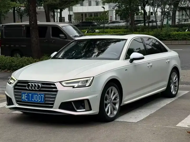 Audi A4L, 2019