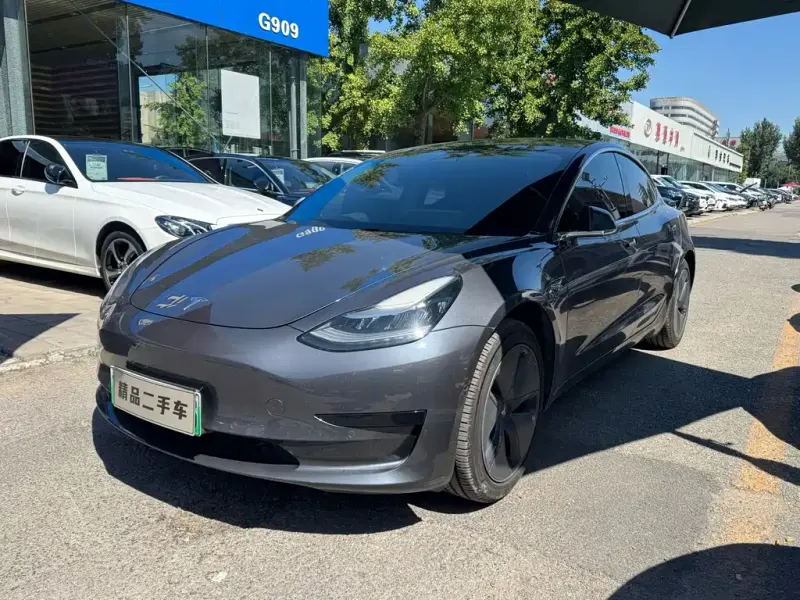 Tesla Model 3, 2020