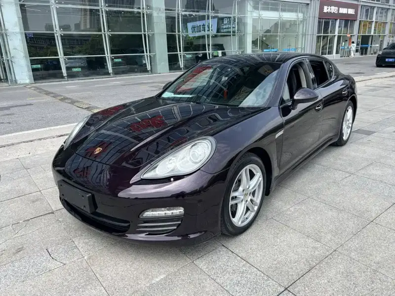 Porsche Panamera, 2012