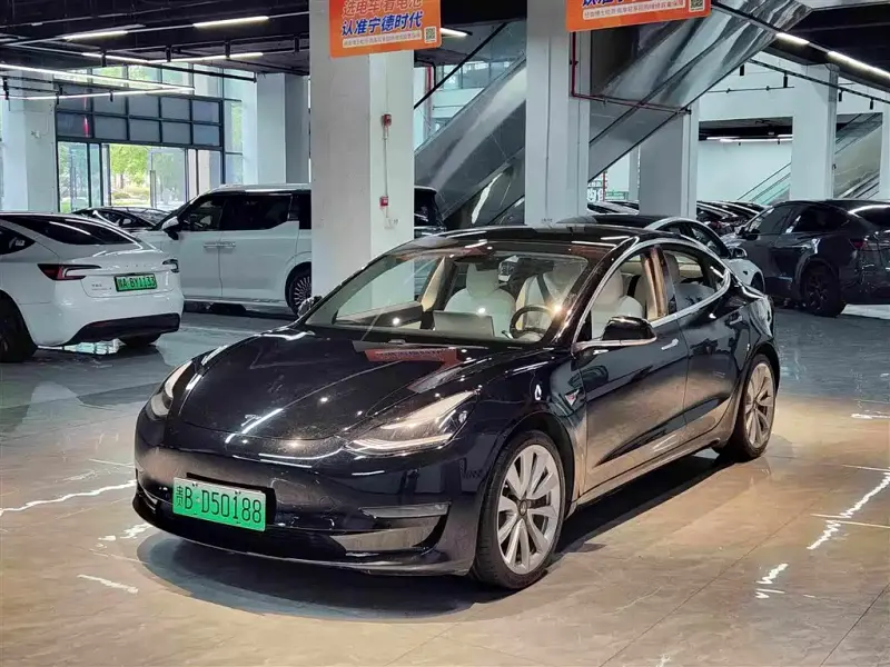 Tesla Model 3, 2020