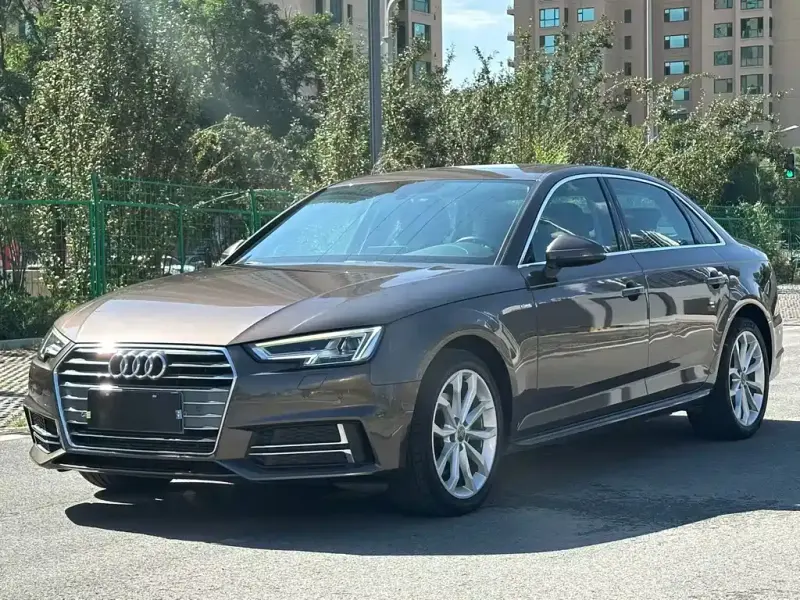 Audi A4L, 2018