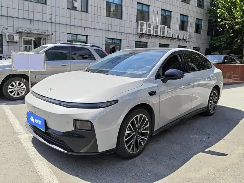 Leapmotor B01, 2025
