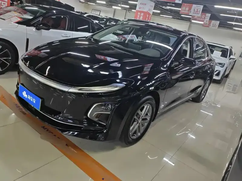 Hongqi E-QM5, 2026