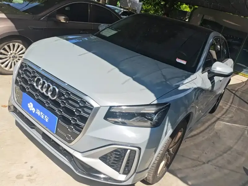 Audi Q2L, 2022