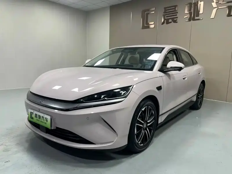 BYD Qin L, 2025