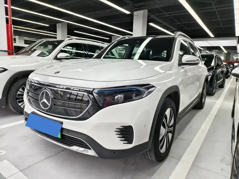 Mercedes-Benz EQB, 2023