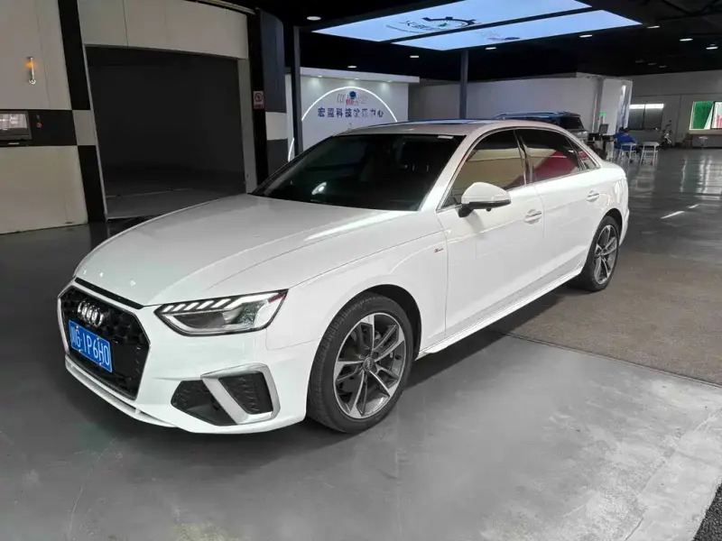 Audi A4L, 2020
