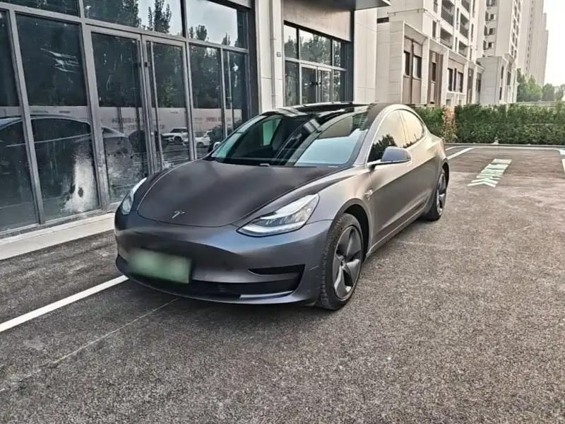 Tesla Model 3, 2020