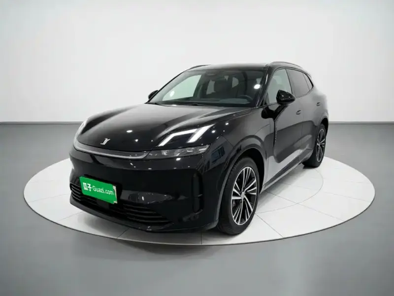 Lynk & Co 08 EM-P, 2024