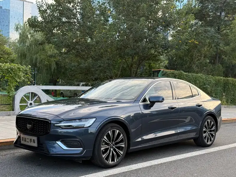 Volvo S60, 2022