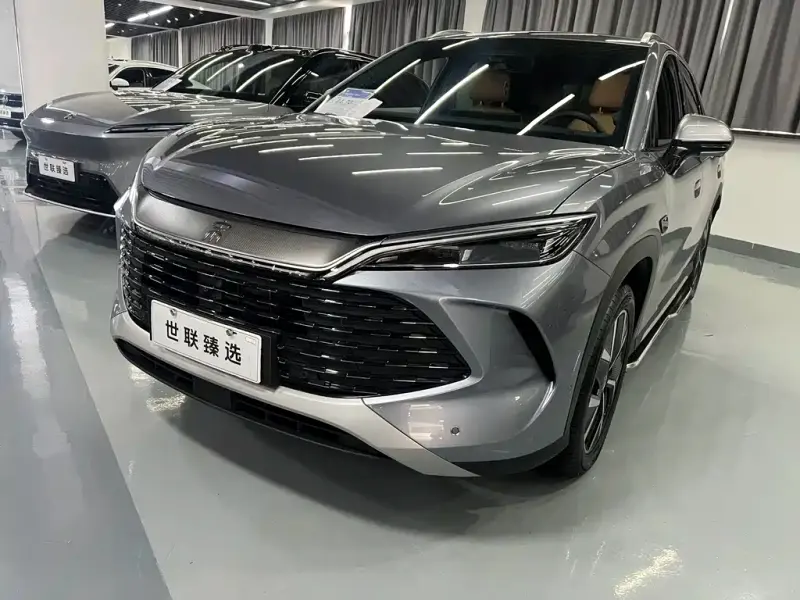 BYD L DM-i, 2026