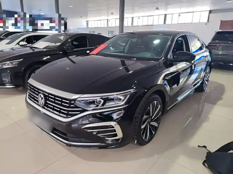 Volkswagen Passat, 2023