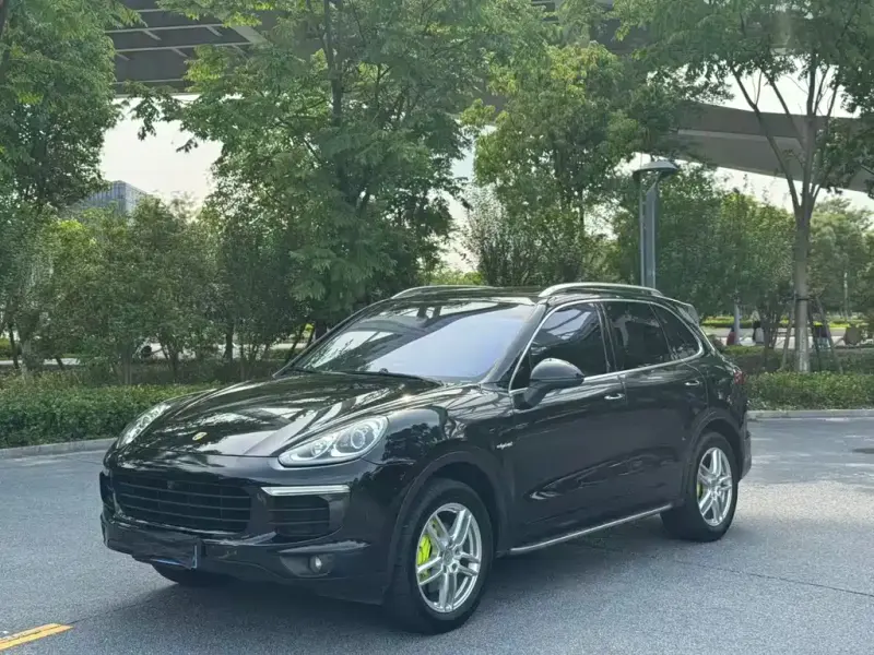 Porsche Cayenne Hybrid, 2015