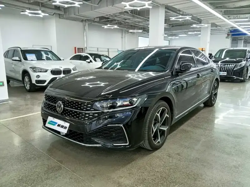 Volkswagen Passat, 2024