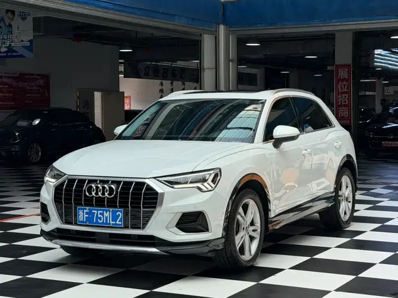 Audi Q3, 2023