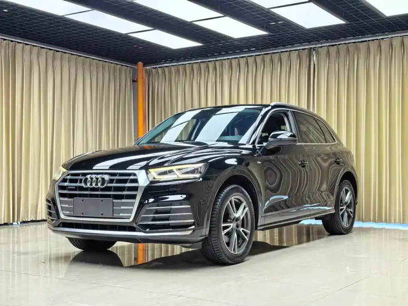 Audi Q5L, 2020