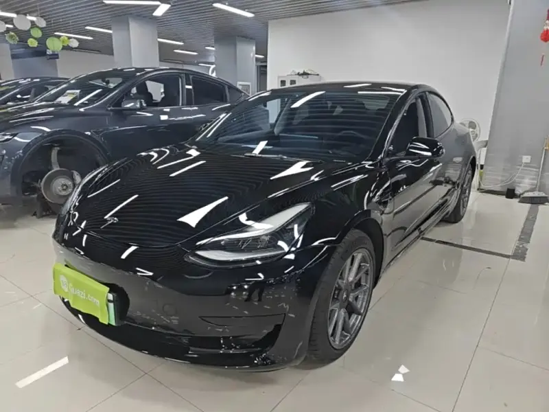 Tesla Model 3, 2021