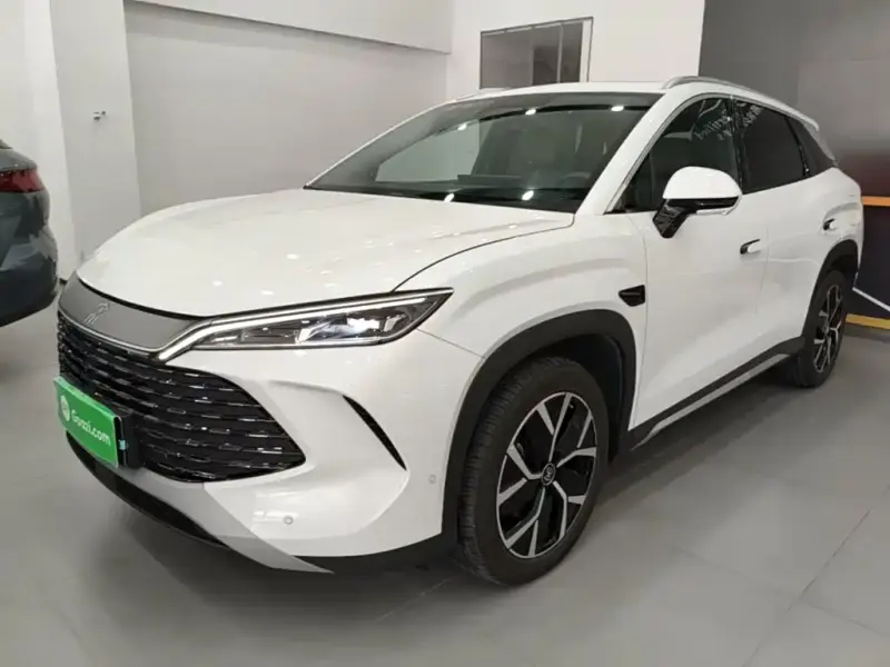 BYD L DM-i, 2025