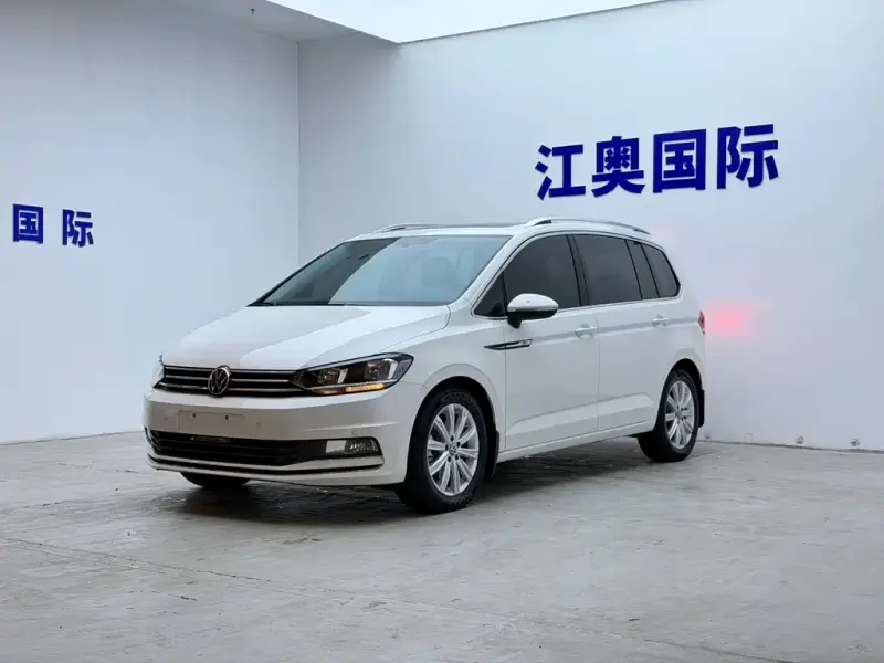 Volkswagen Touran, 2023