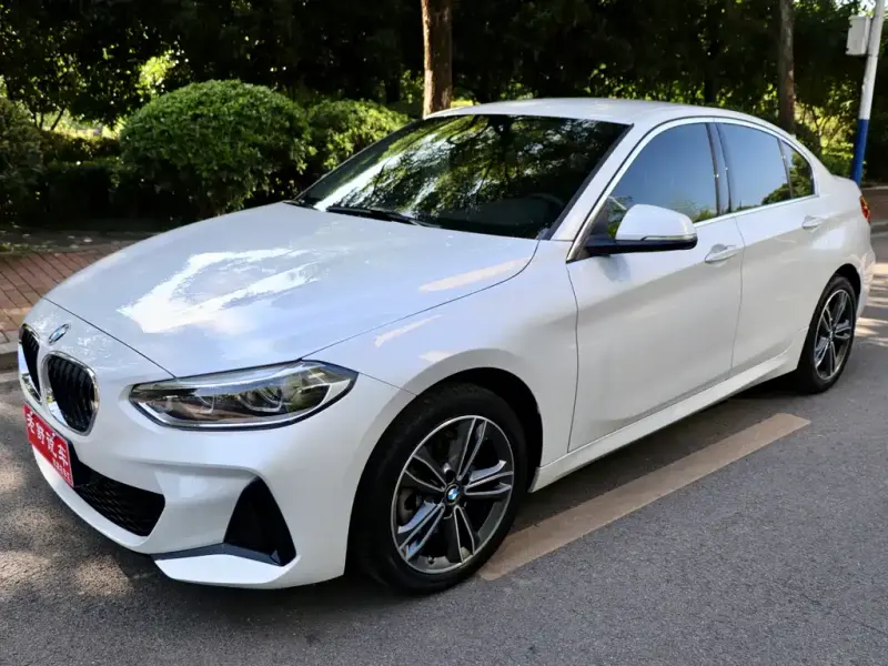 BMW 1 Series, 2022