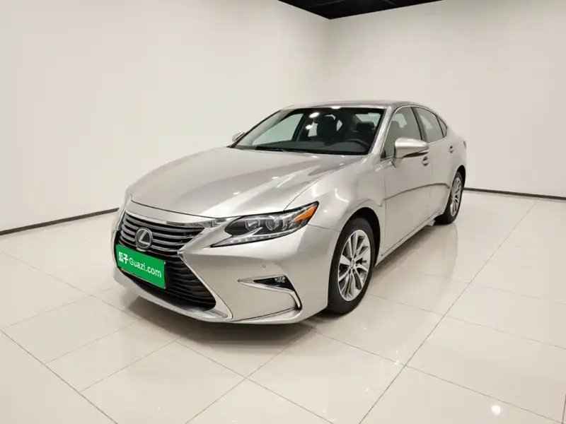 Lexus ES, 2018