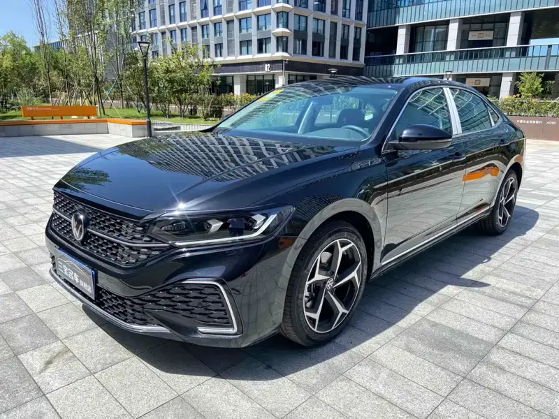 Volkswagen Passat, 2025