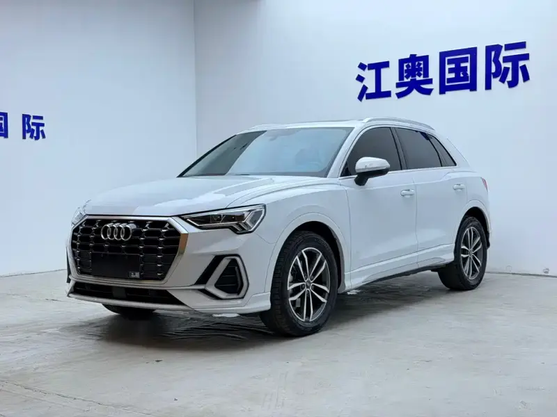 Audi Q3, 2023