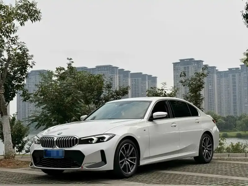 BMW 3 Series, 2023