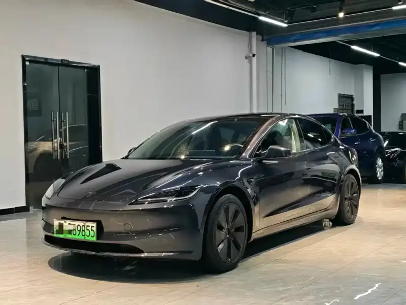 Tesla Model 3, 2025