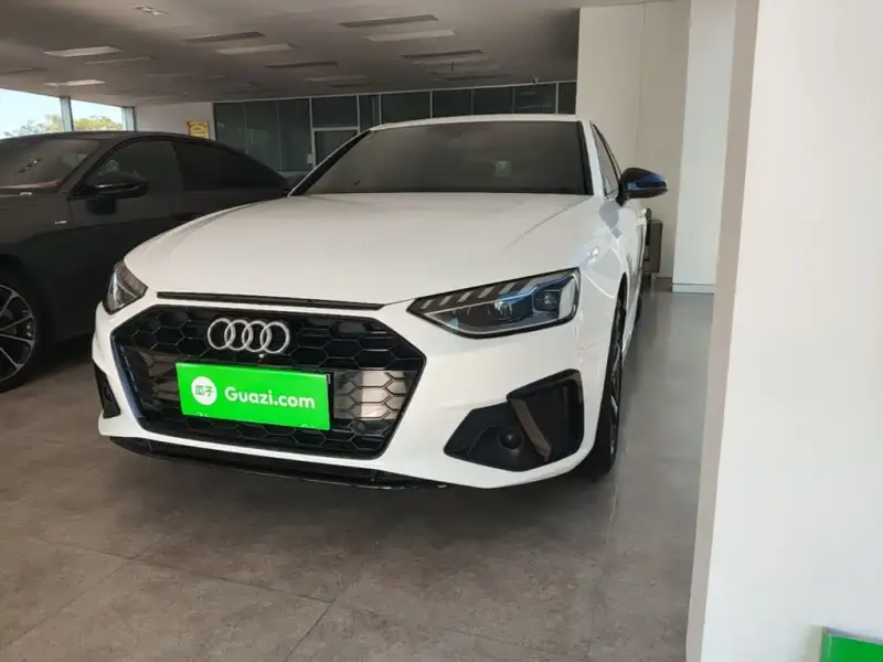 Audi A4L, 2023