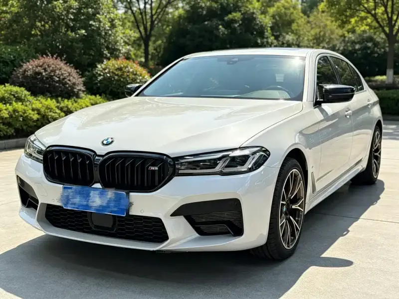 BMW 5 Series, 2022