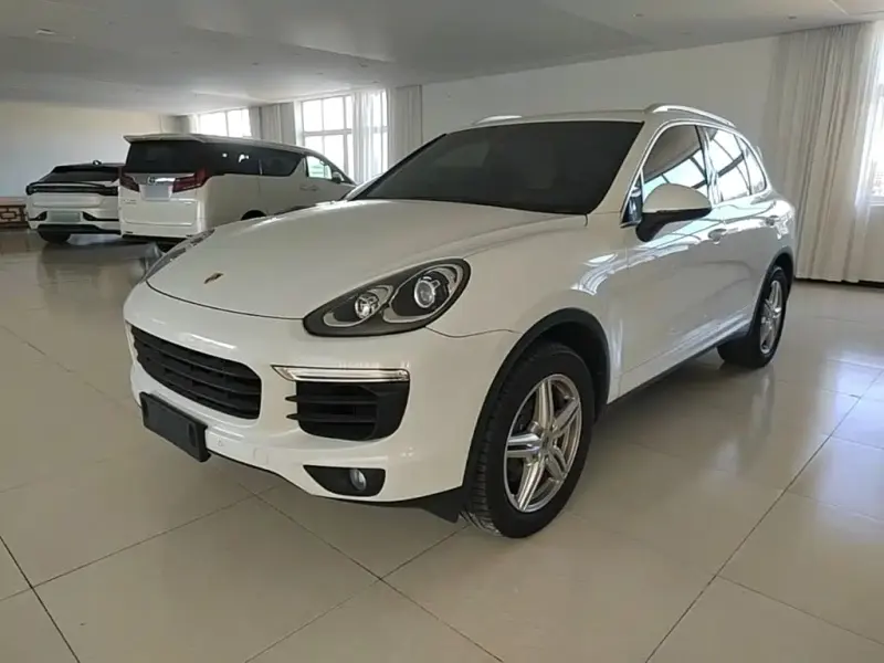 Porsche Cayenne, 2015