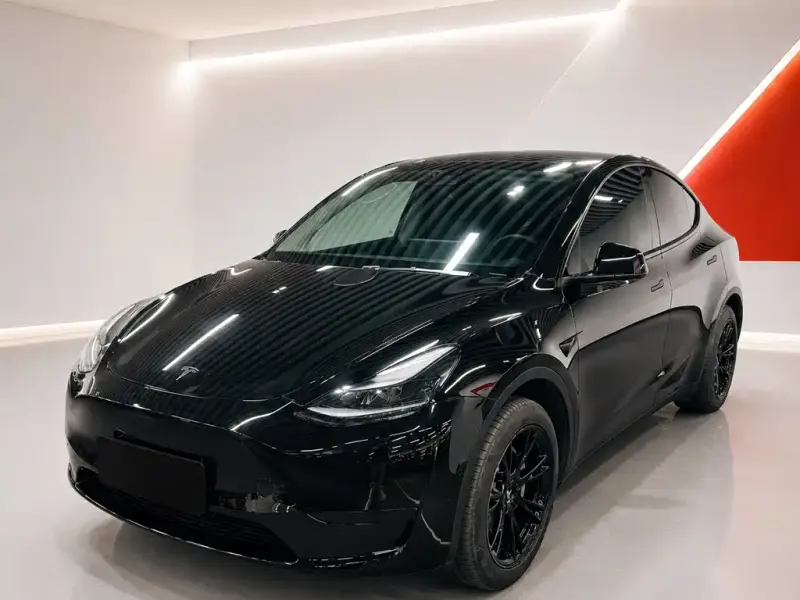Tesla Model Y, 2023