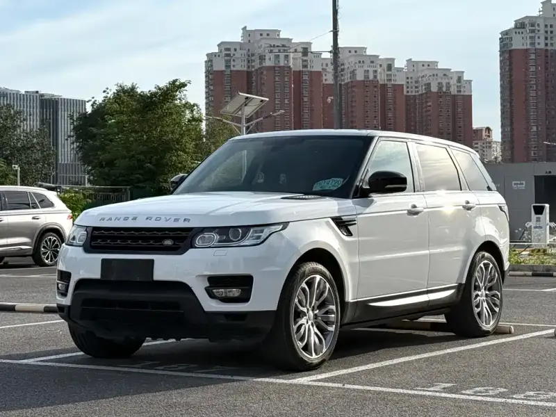 Land Rover Sport, 2015