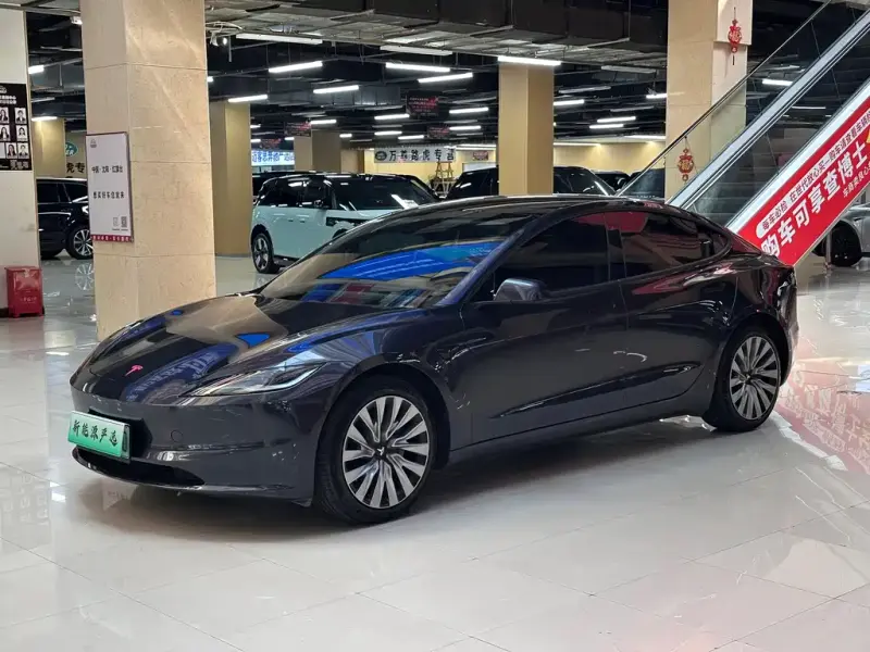 Tesla Model 3, 2024