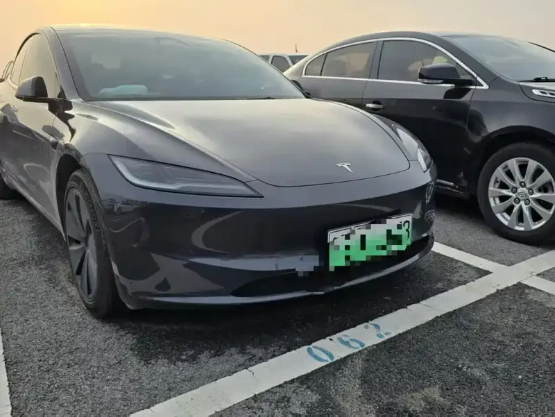 Tesla Model 3, 2024
