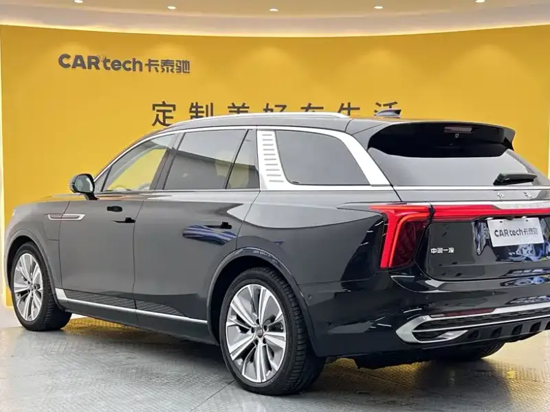 Hongqi E-HS9, 2023