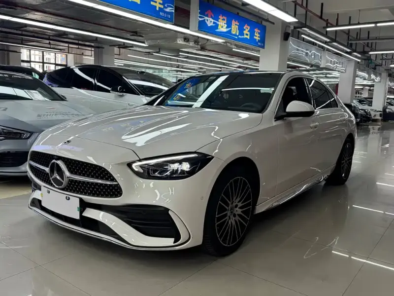 Mercedes-Benz C-Class, 2024