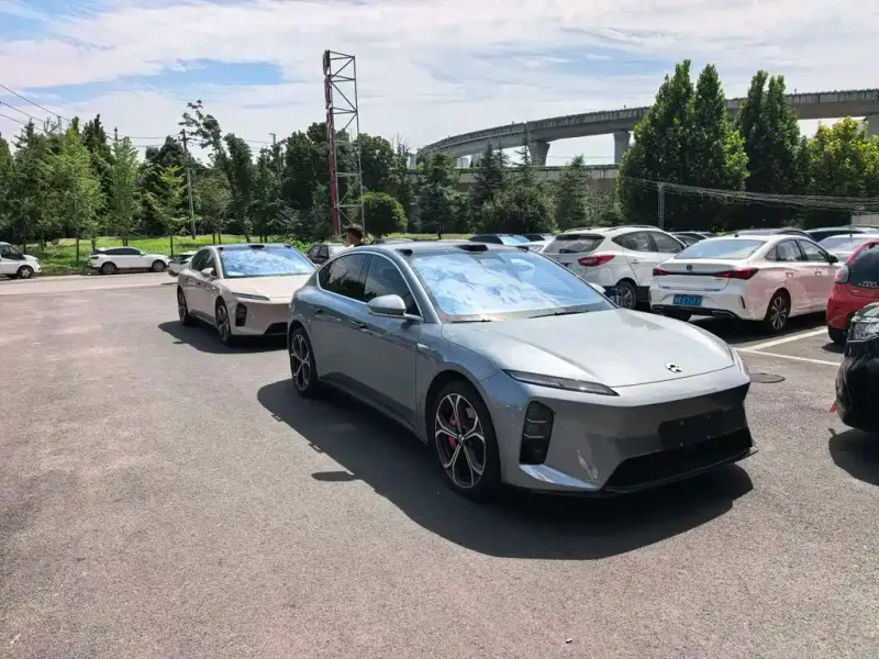NIO ET5, 2025