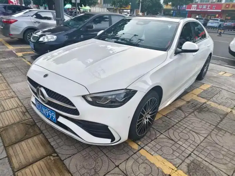 Mercedes-Benz C-Class, 2024